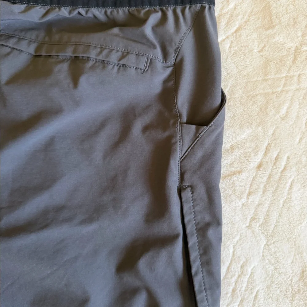 The North Face Men's Charcoal Flat Front Shorts